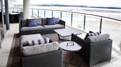 blue-beachfront-apartment-interior-design (9)