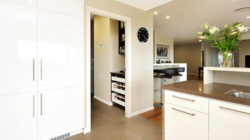 travers-jones-buderim-kitchen (16)